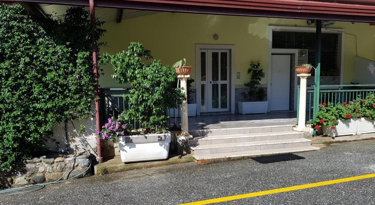 Modern Apt Reventino - Le Lincelle, Lamezia Santa Eufemia Lamezia Bagian luar foto