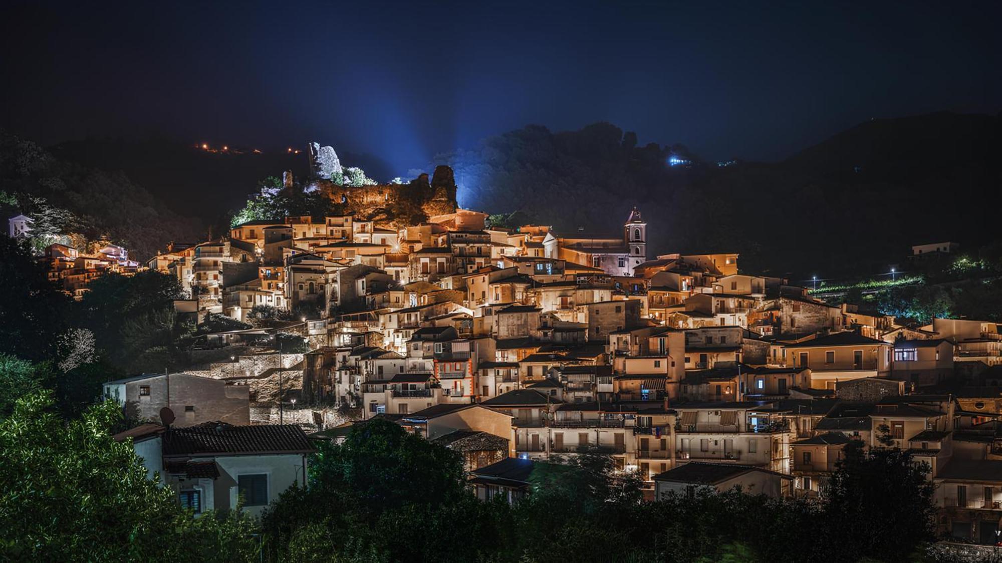 Modern Apt Reventino - Le Lincelle, Lamezia Santa Eufemia Lamezia Bagian luar foto